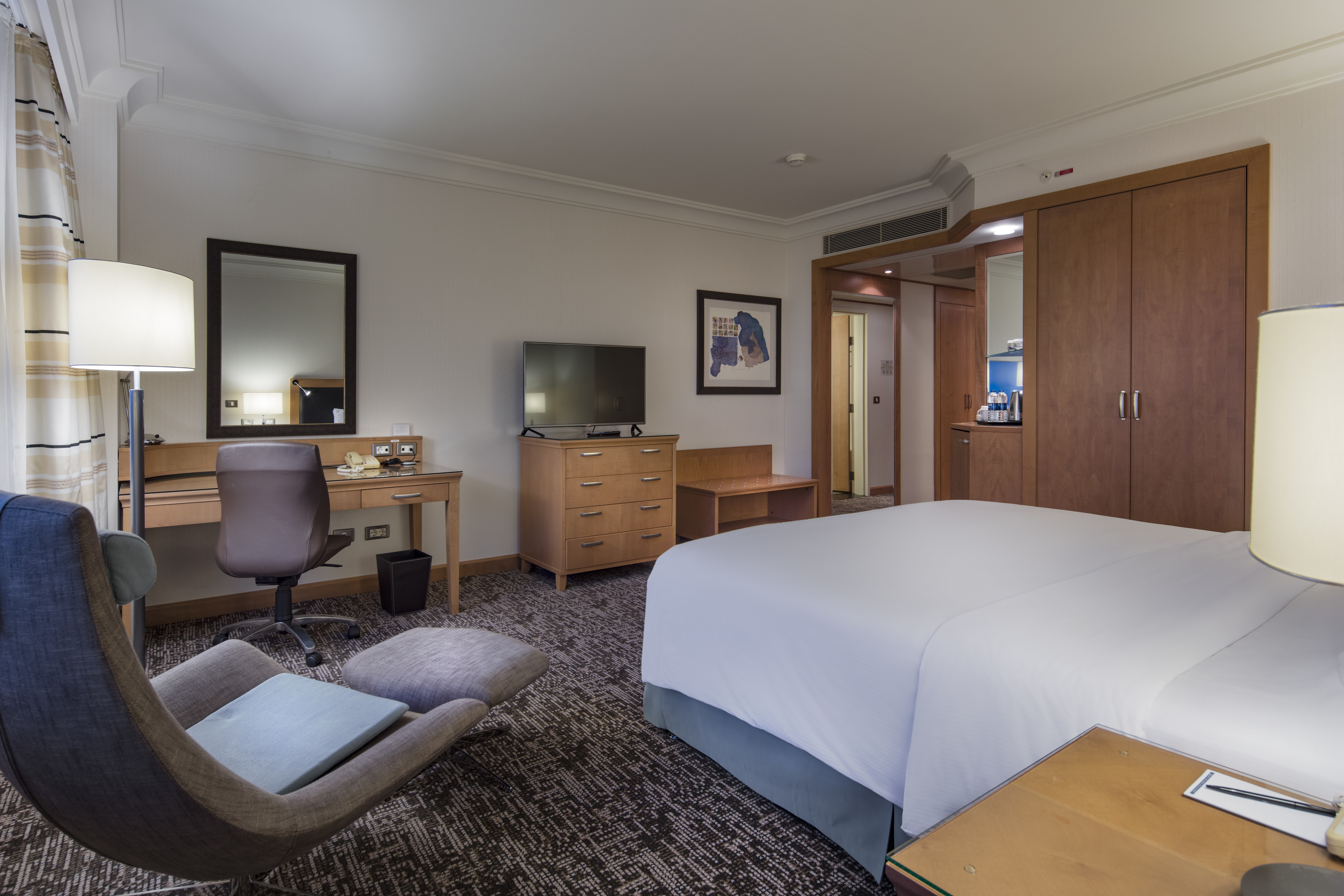 Adana HiltonSA Guest Room