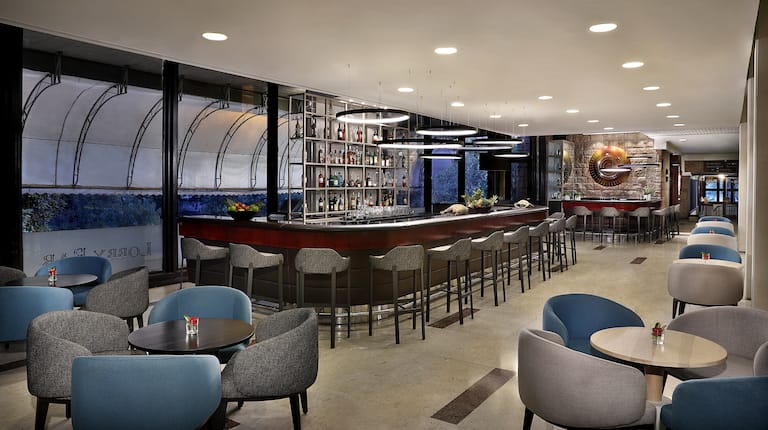 Lobby-Bar und Loungebereich