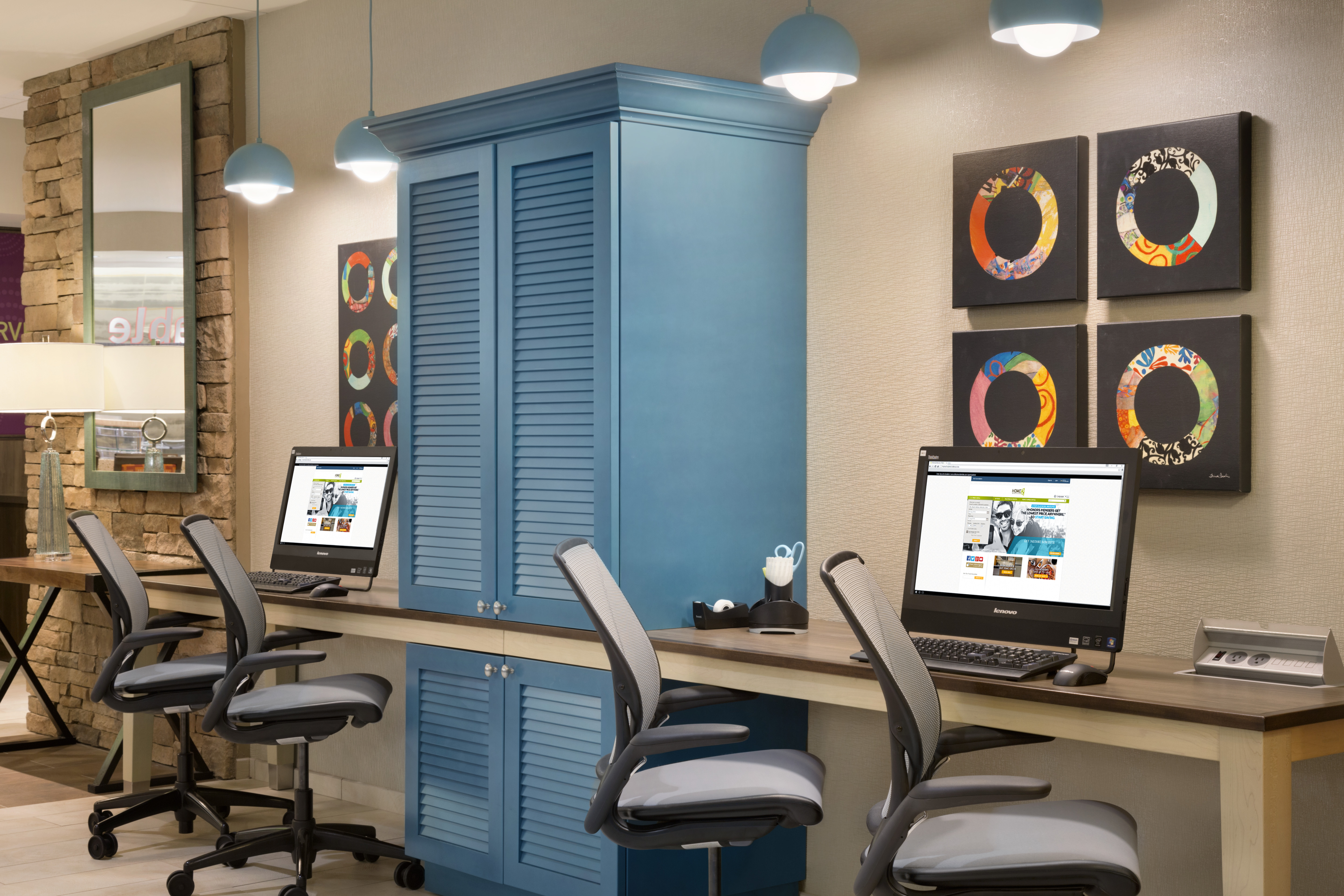 Computer Workstations in Business Center