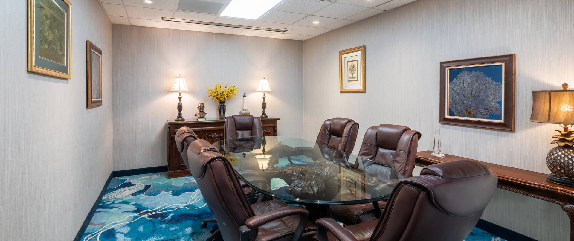 Boardroom with Seats for Six Guests 