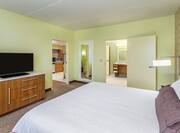 1 Bedroom King Suite 