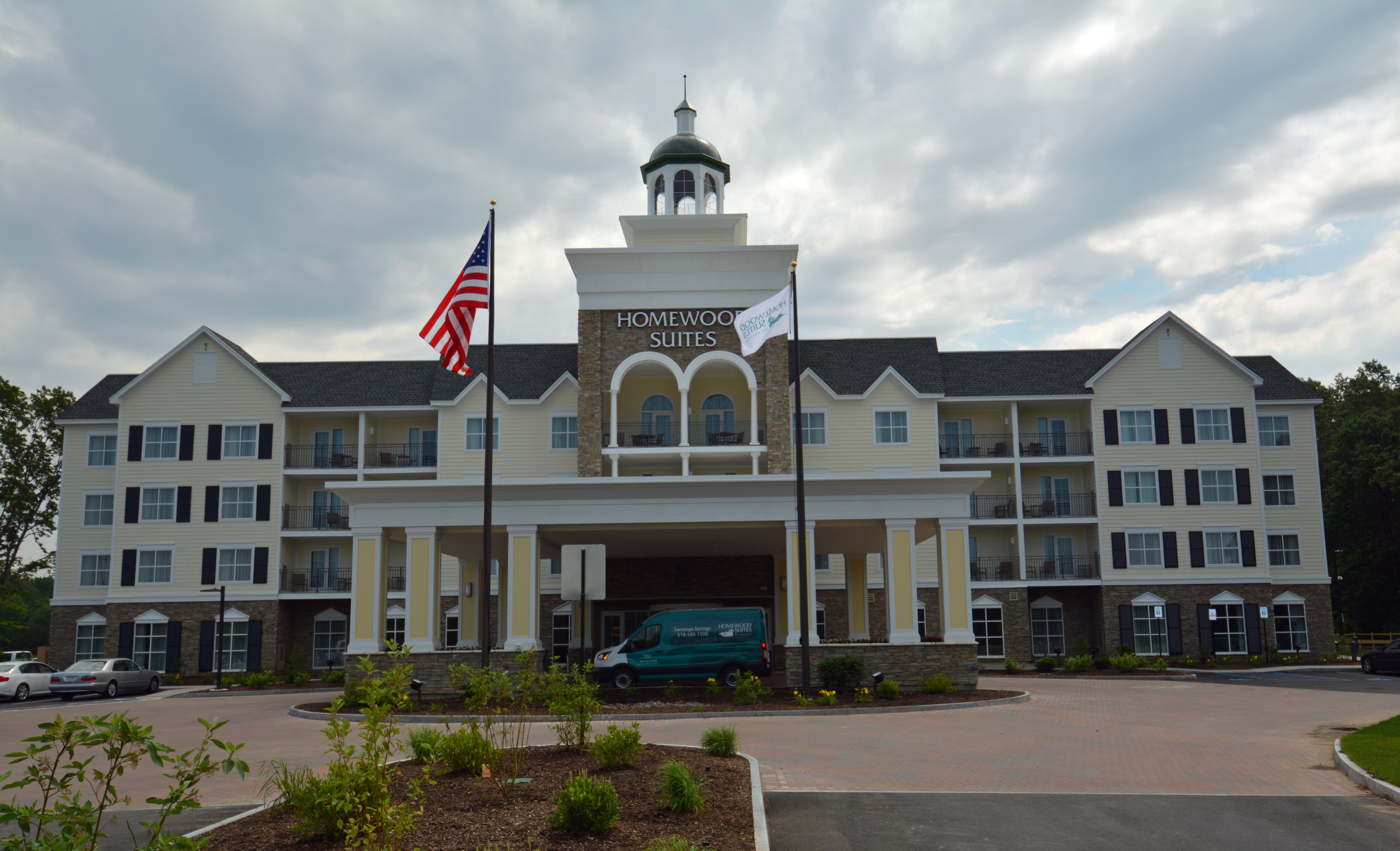 Homewood Suites by Hilton Saratoga Springs - Hotel Exterior Daytime