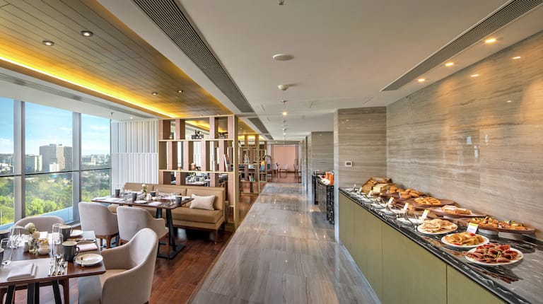 Executive Lounge Dining Area with Buffet