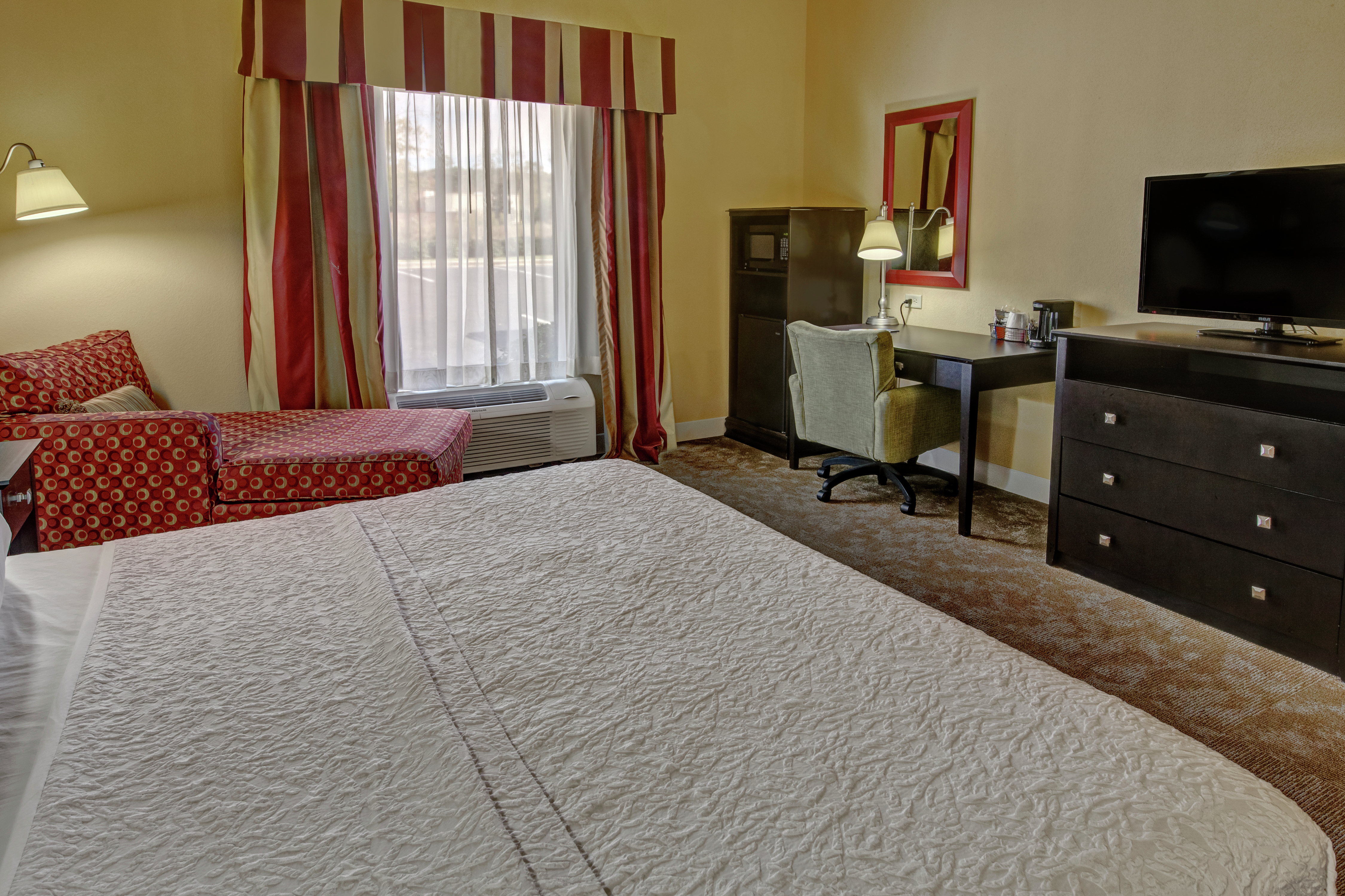 Accessible King Bed Guestroom