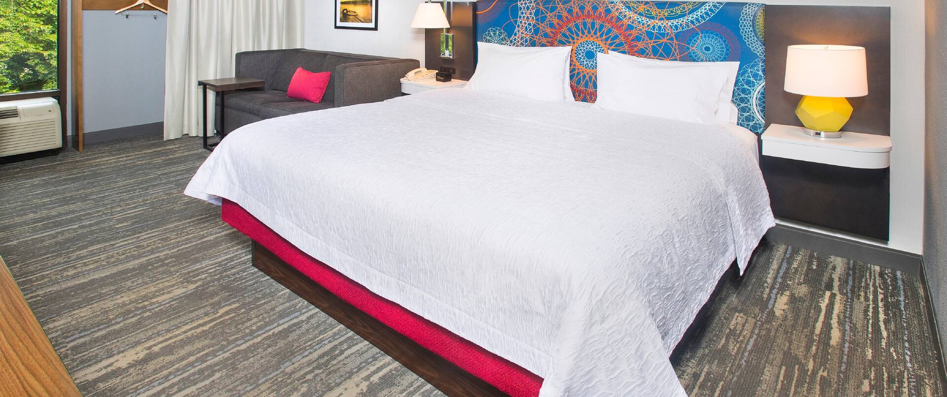 Hampton Inn & Suites Annapolis Hotel, MD - King Room With Sofa