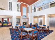 Hampton Inn & Suites Annapolis Hotel, MD - Lobby Area