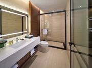 Deluxe suite bathroom with shower