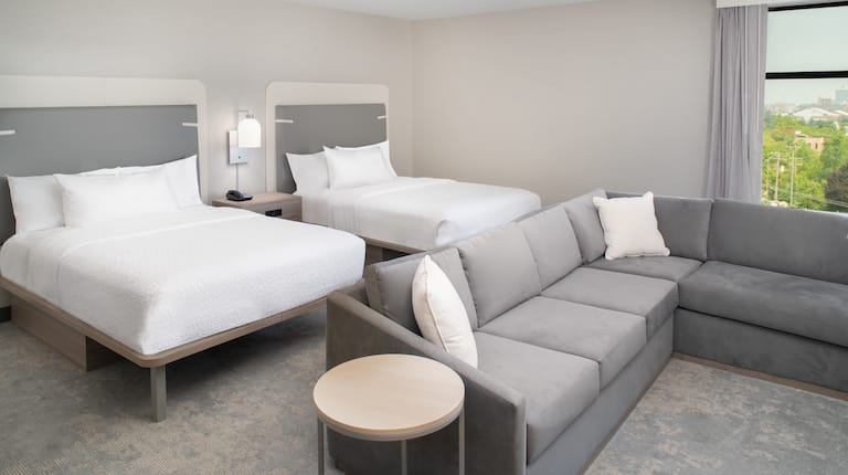 Double Queen Studio Suite