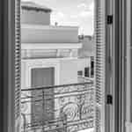 إطلالة من الشرفة إلى البلدة القديمة