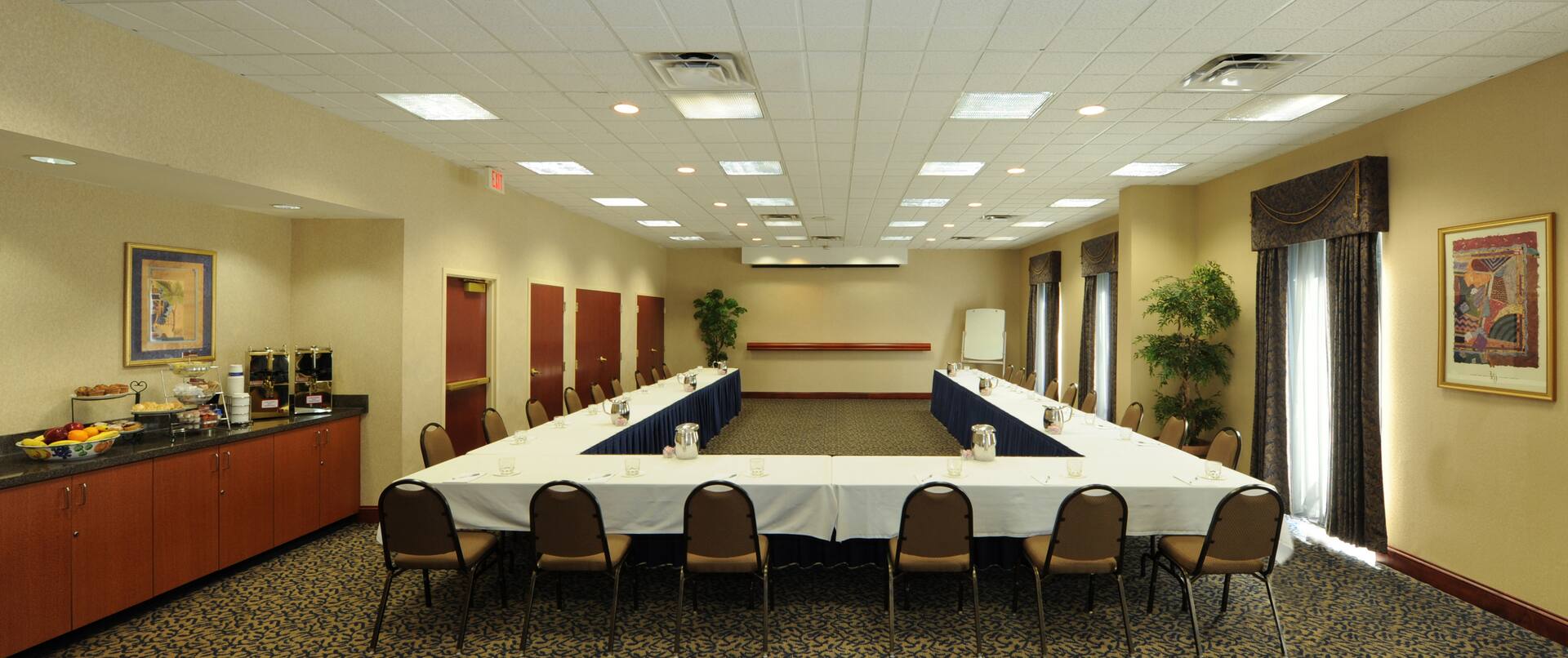 Meeting Room U-shaped setup