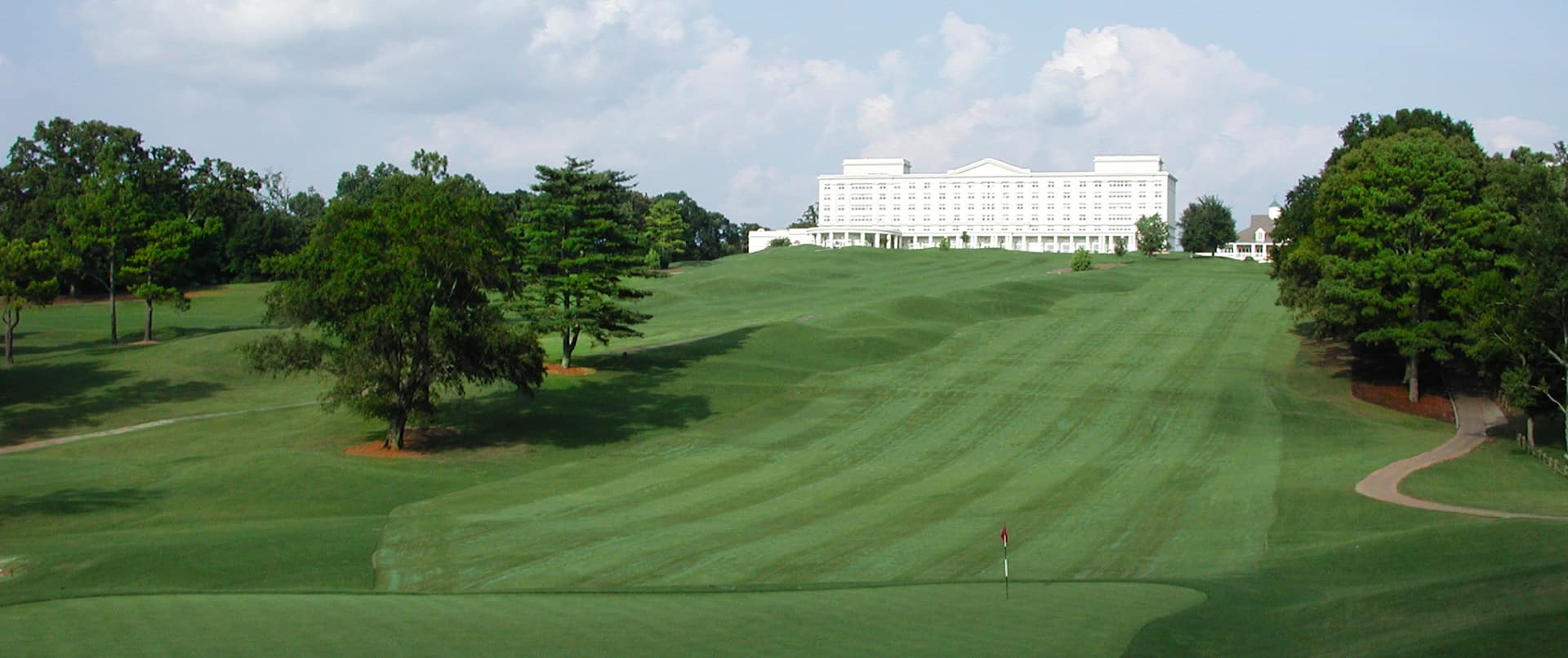 Hilton Hotel Golf Course Exterior