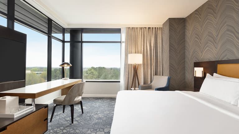 King Guest Room with Large Windows HDTV and Work Desk