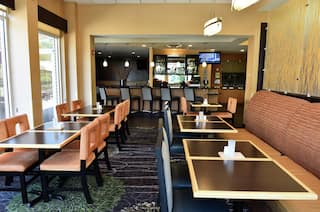 Restaurant Dining Area and Bar
