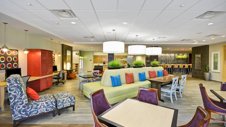 希尔顿惠庭奥佩利卡奥本酒店,阿拉巴马州 - 大堂