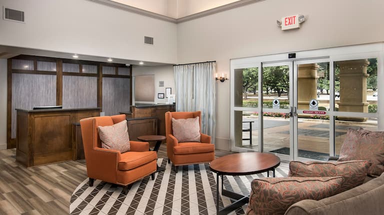 大堂前台入口座位区