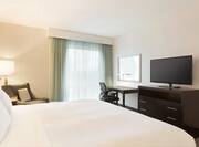DoubleTree by Hilton Hotel Hartford - Bradley Airport, CT - King Suite