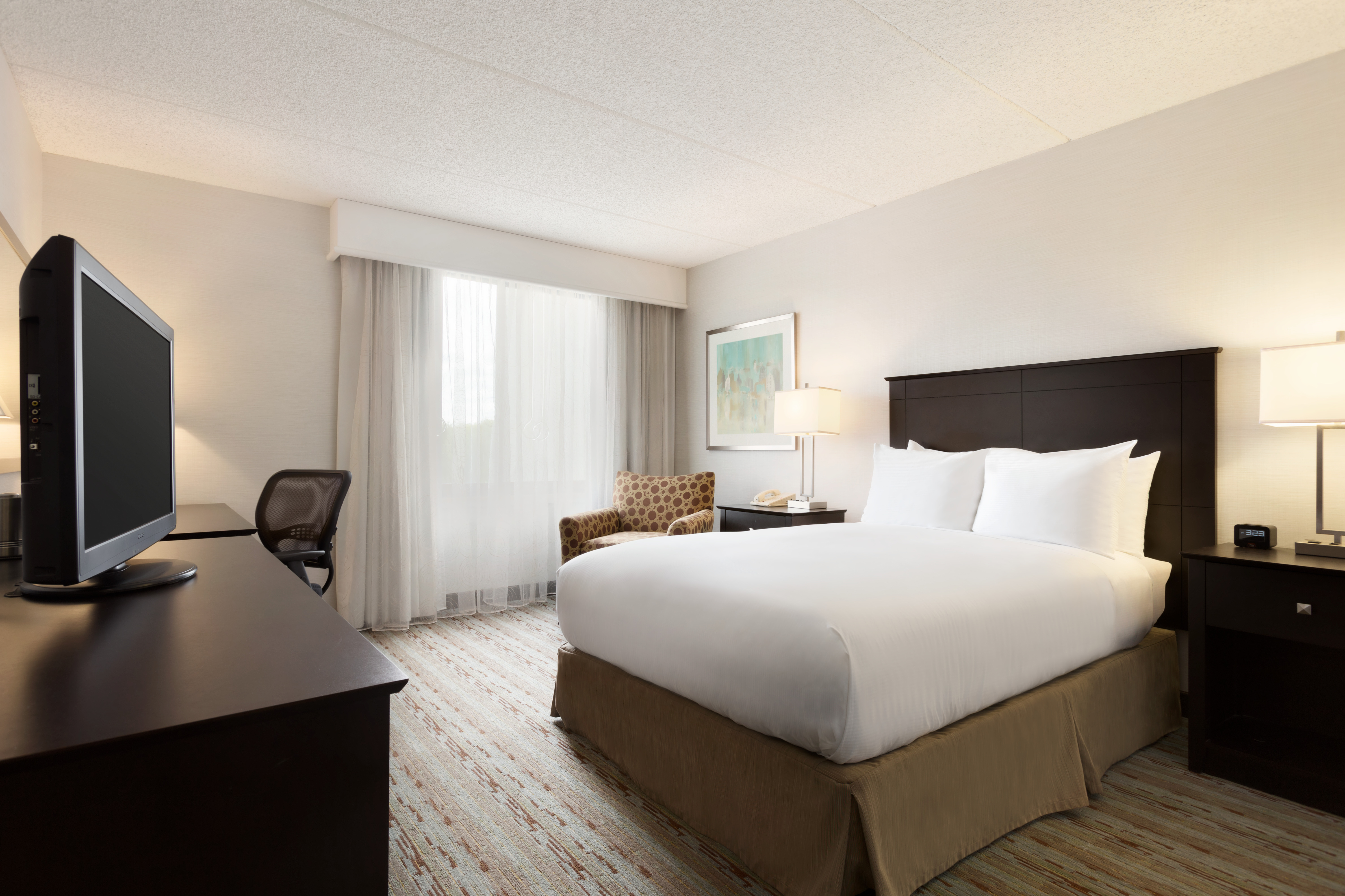 DoubleTree by Hilton Hotel Hartford - Bradley Airport, CT - Accessible Guest Room