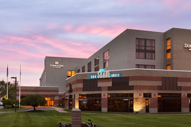 DoubleTree by Hilton Hotel Hartford - Bradley Airport, CT - Exterior