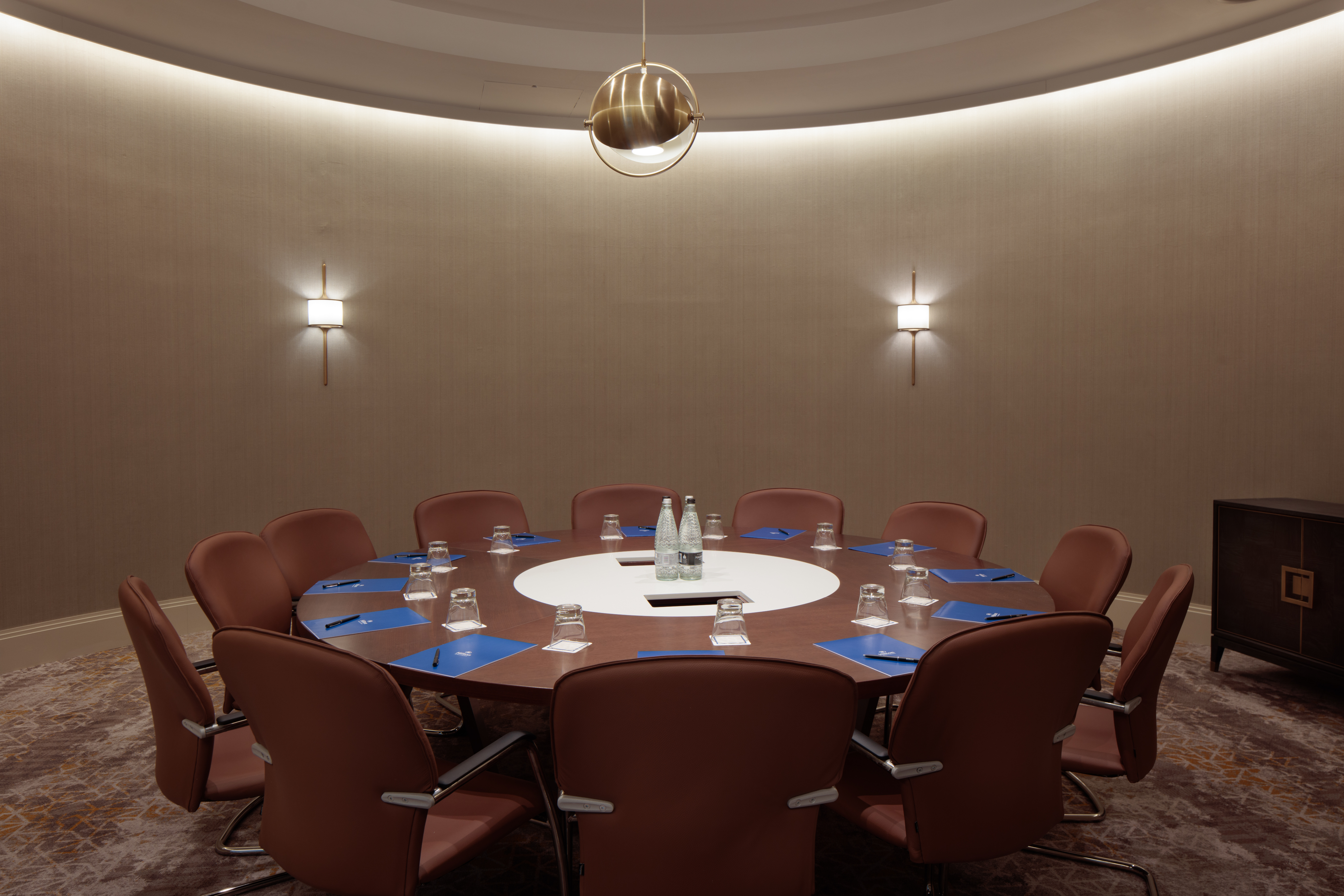 Round Table Boardroom