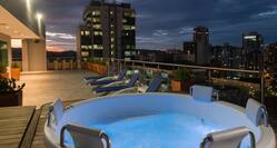 Rooftop Whirlpool and Lounge with City View