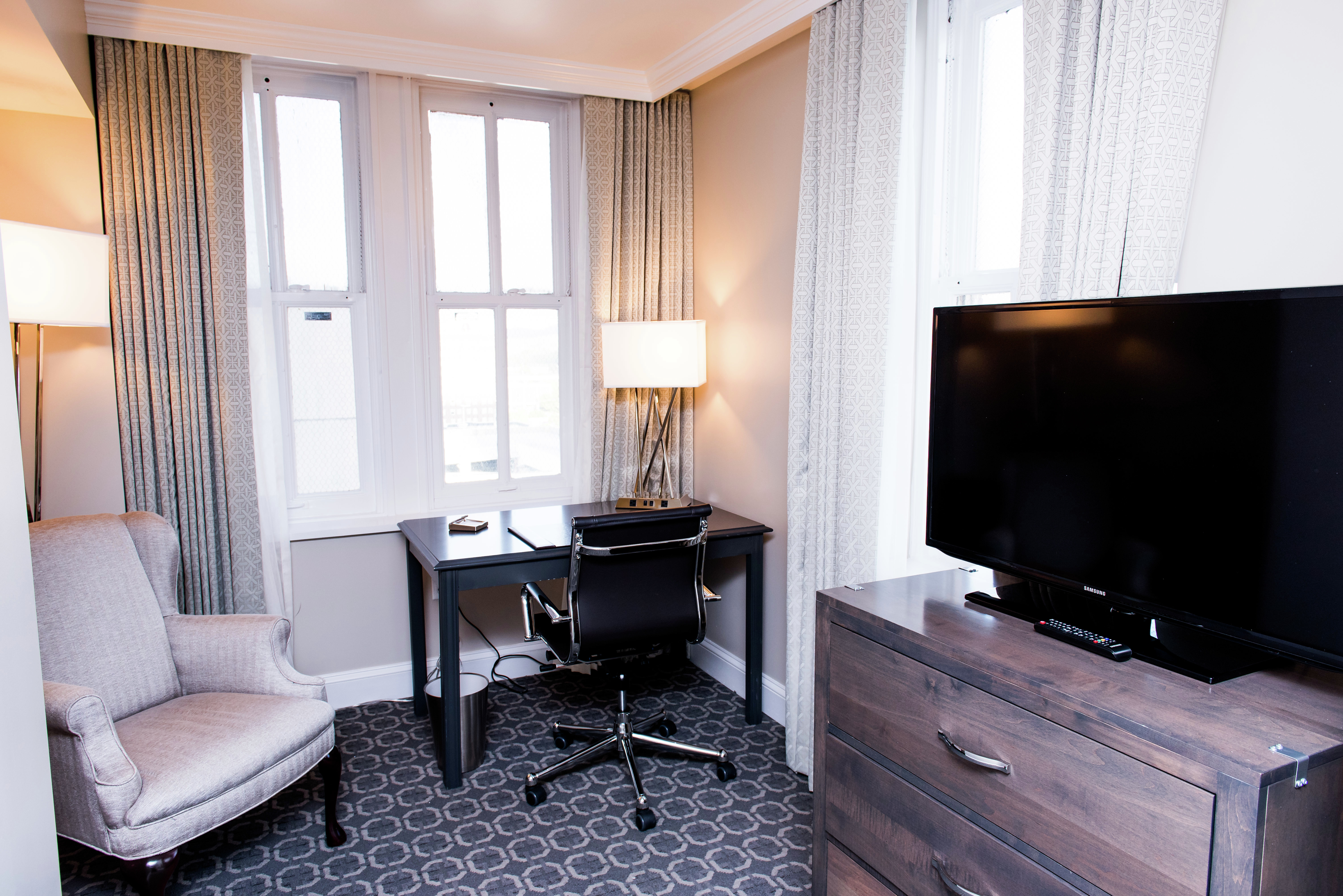 Suite with Work Desk and HDTV