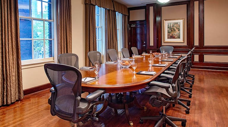 Boardroom, Oval Table