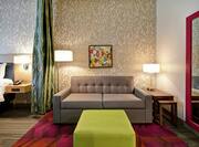 Double Queen Guestroom With Sofabed