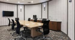 Iris Meeting Room with Conference Table