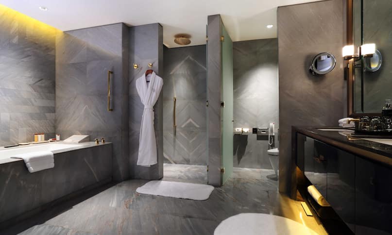 Waldorf Astoria Beijing - Ambassador Suite Bathroom-previous-transition