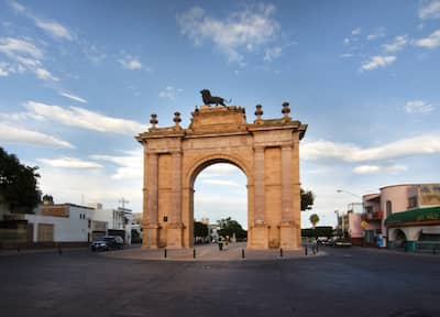 Discover Hotels in Guanajuato