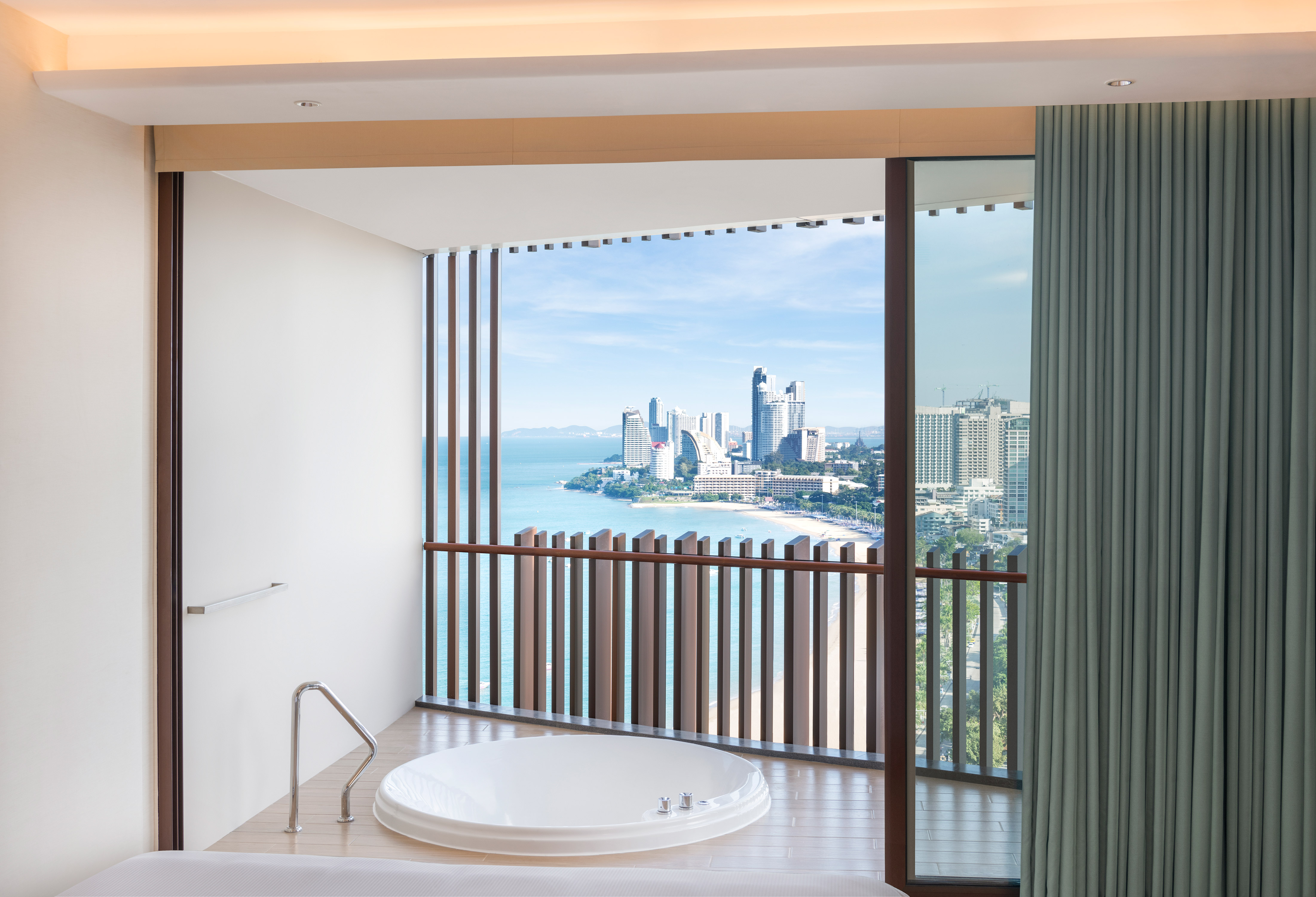 Outdoor Tub in Premium Suite with Ocean View 
