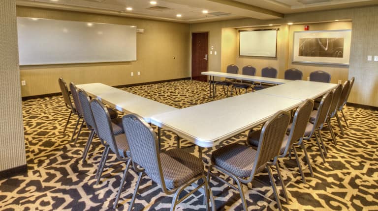 U Shape Set up Meeting Room