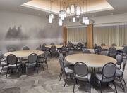 Vista Meeting Room Setup with Round Tables