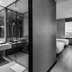 Pokoj se dvěma komfortními a koupelnou s bezbariérovou sprchou