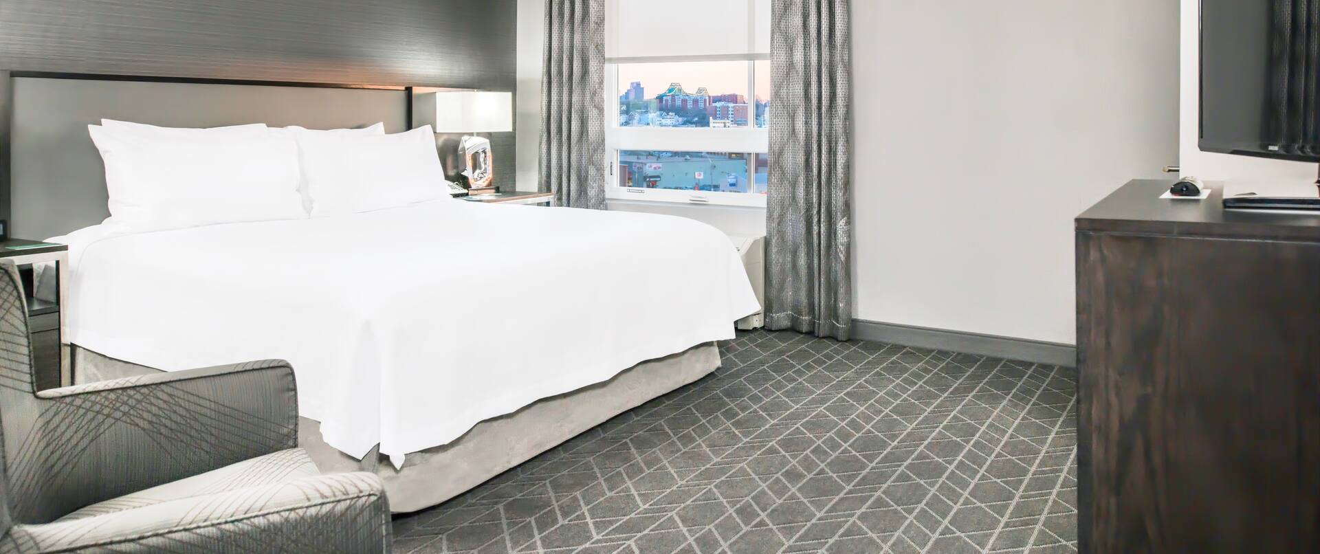 Accessible King Suite Bed
