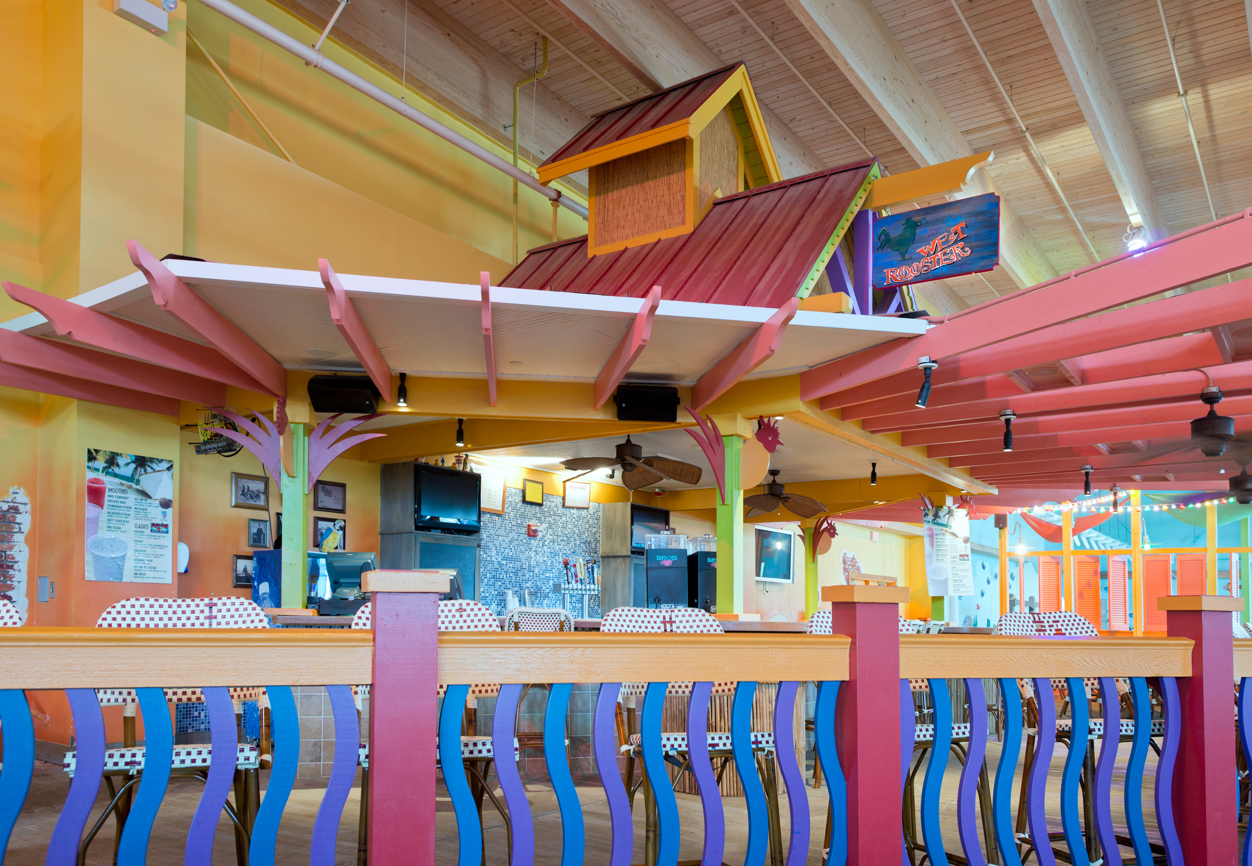 Restaurant Seating at CoCo Key Water Park's Wet Rooster