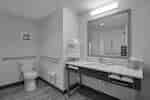 Baño accesible para personas con discapacidades
