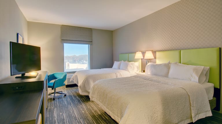 Two Queen Beds Guestroom