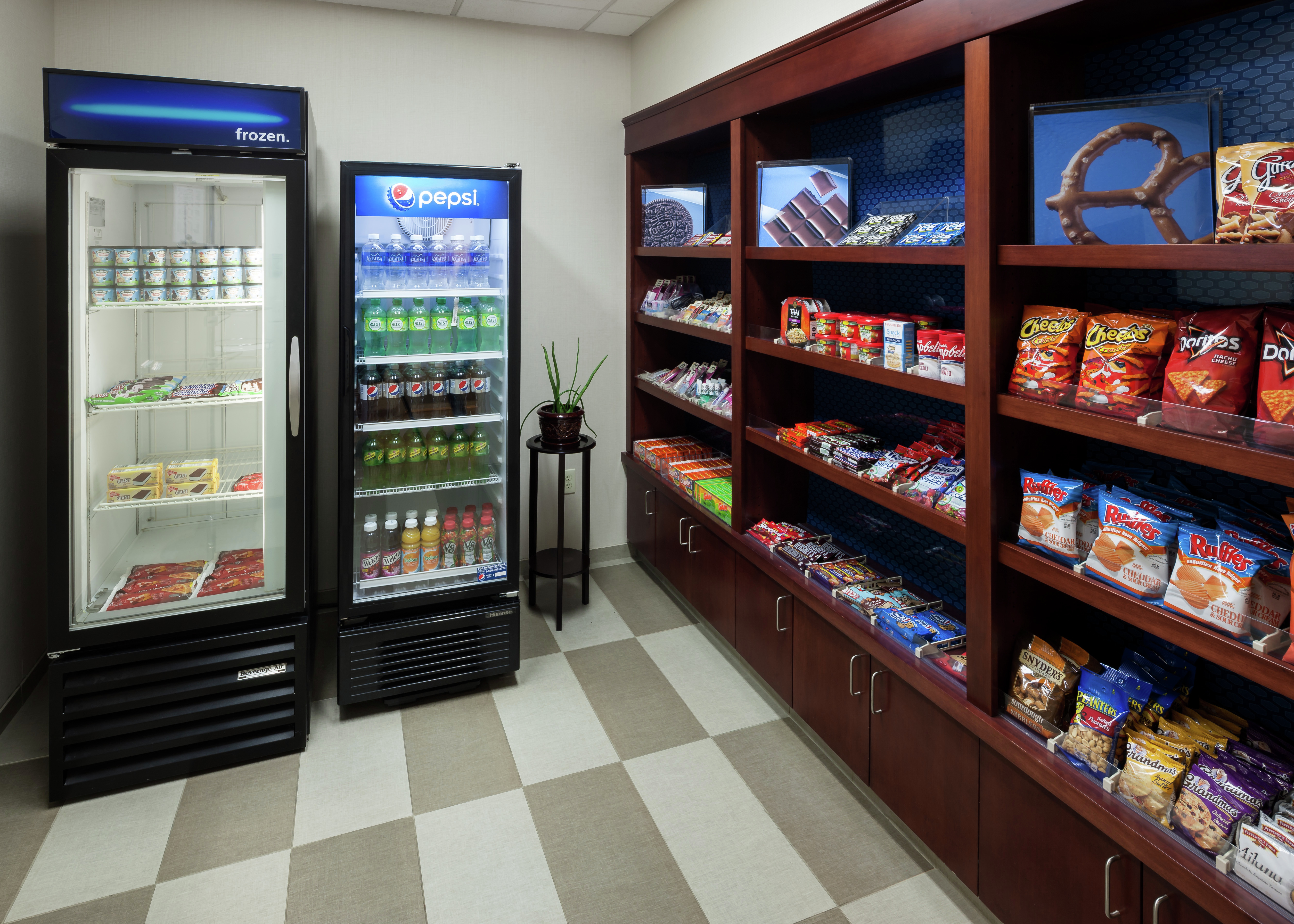 Snack Suite Shop with Food and Beverage Options 