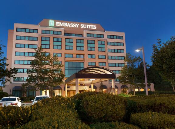 Embassy Suites by Hilton Boston Waltham - Image1