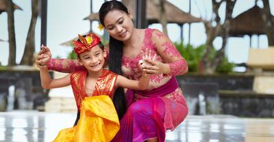 Mother and Child Balinese Dress-up and Dancing