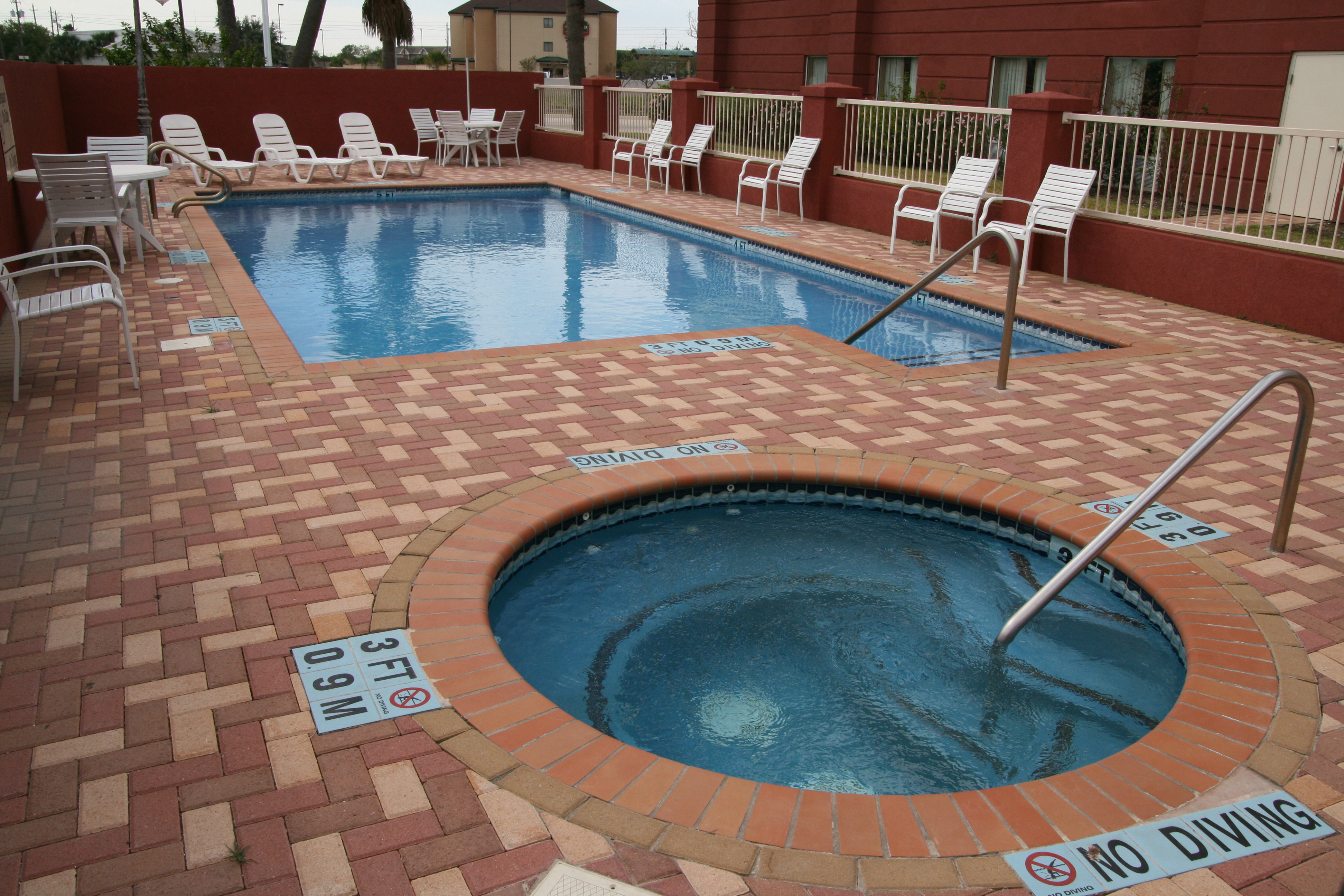 Outdoor Pool and Whirlpool
