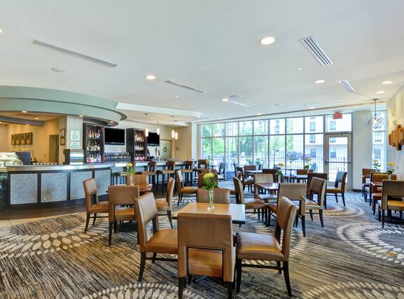 DoubleTree by Hilton Hotel Baton Rouge - Image2