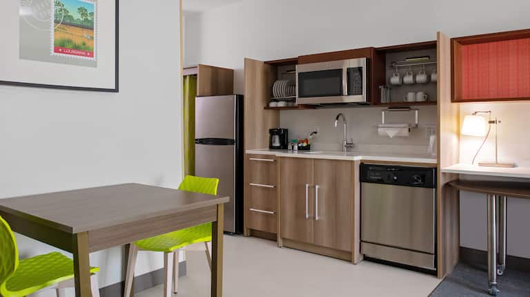 Suite Kitchenette