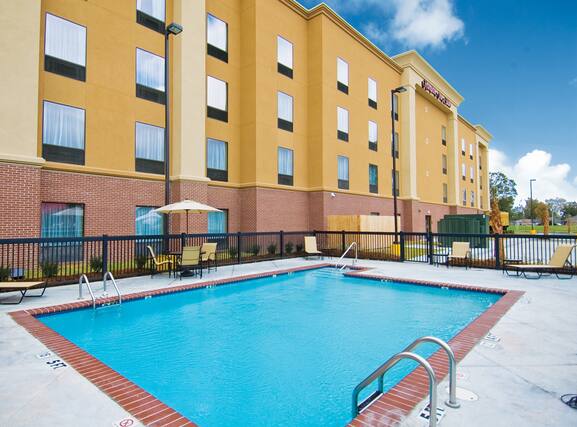Hampton Inn and Suites Baton Rouge/port Allen - Image1