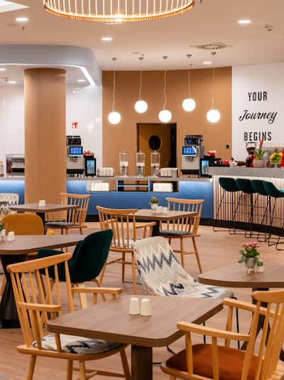 Breakfast Dining Area