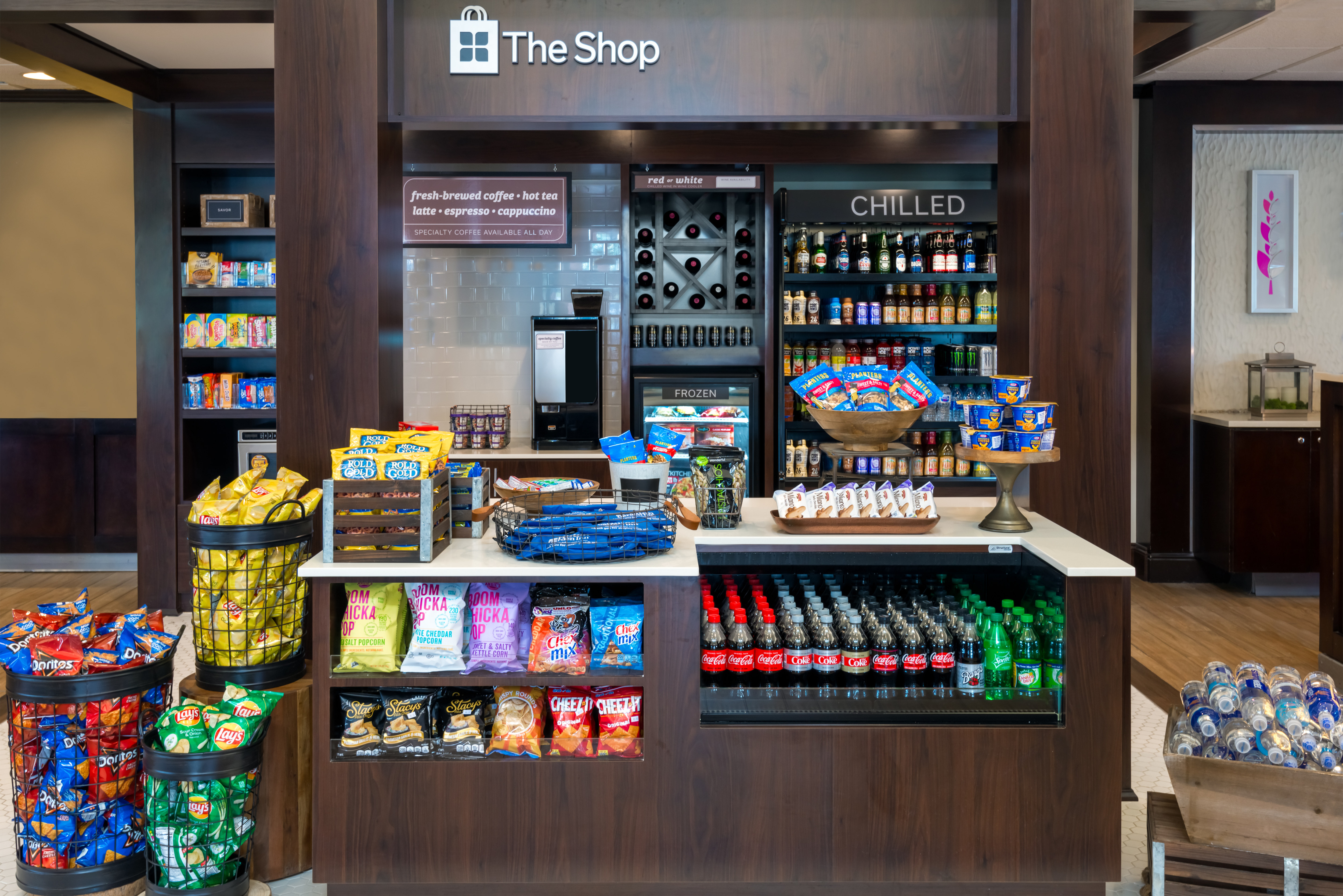 The Shop with Snacks and Cold Drinks at the Hotel