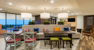 Home2 Suites by Hilton Buffalo Airport/ Galleria Mall Hotel, NY - Oasis