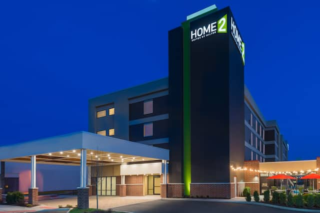 Home2 Suites by Hilton Buffalo Airport/ Galleria Mall Hotel, NY - Exterior Dusk