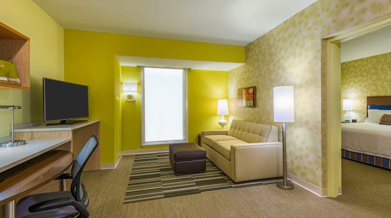 Home2 Suites by Hilton Buffalo Airport/ Galleria Mall Hotel, NY - King Suite Living Area